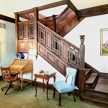 The Kings Throne Inn And Guest House Toledo Exterior photo